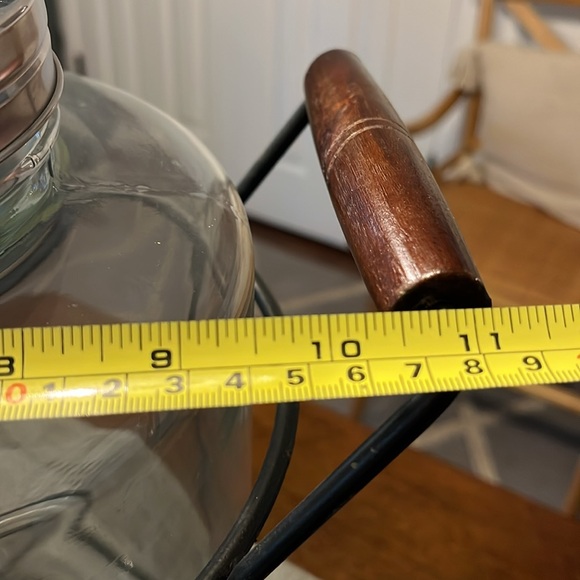 Glass Crock with Spigot - Picture 3 of 4